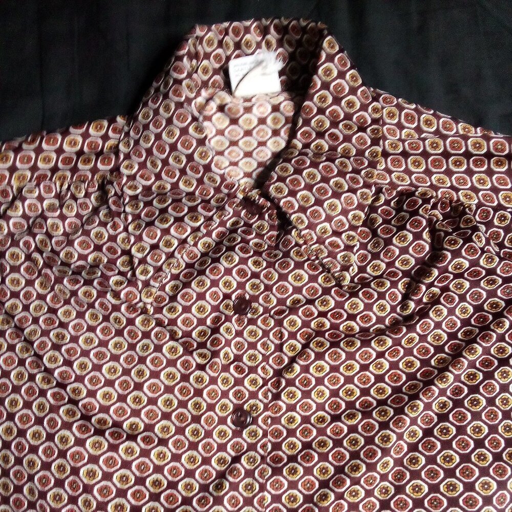 Vintage Montgomery Ward Quatrefoil Tiles Polyester Disco Shirt